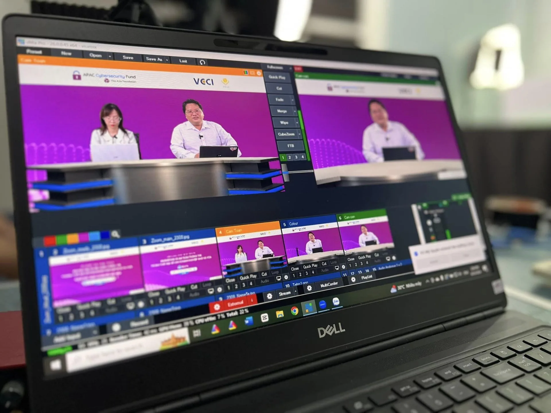 Quay livestream hội nghị tại Hà Nội