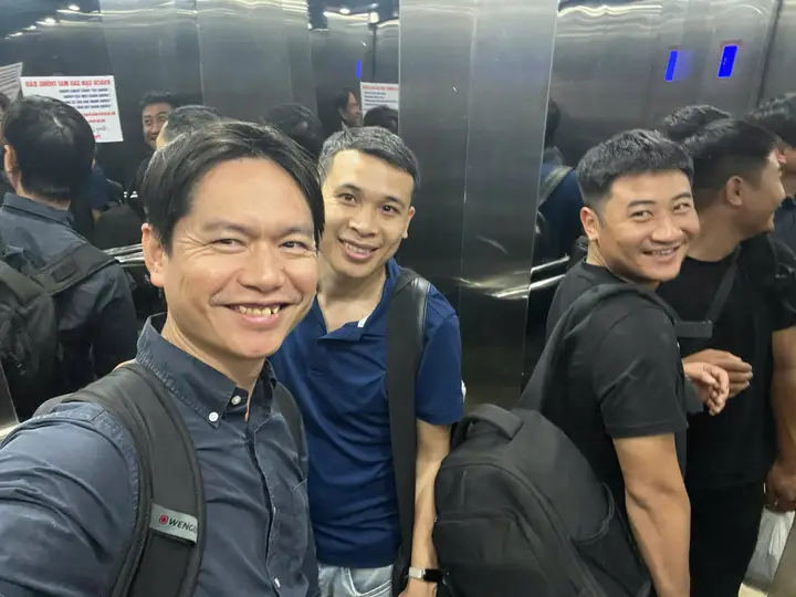 Ekip ProMedia triển khai quay phim doanh nghiệp tại hiện trường